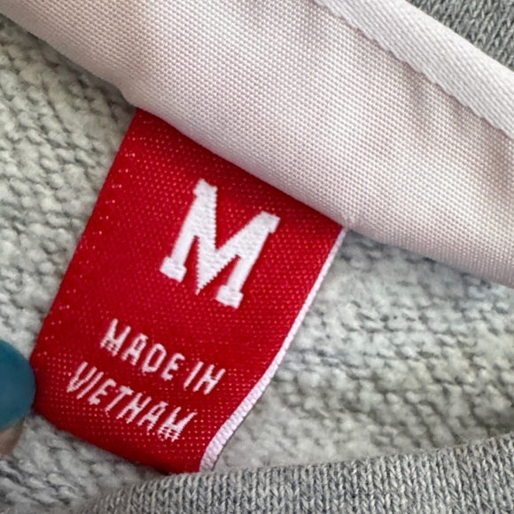 Mitchell & Ness Los Angeles Lakers Gray Crewneck with Purple & Gold Logo - Picture 5 of 9